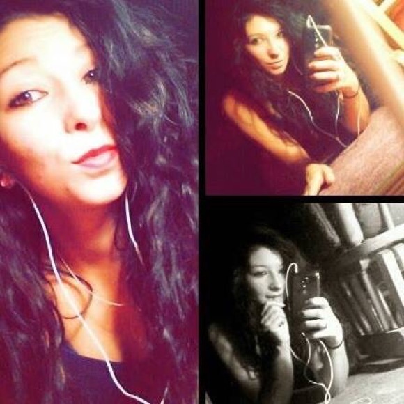 Meet your Posher, Madison - Picture 1 of 1